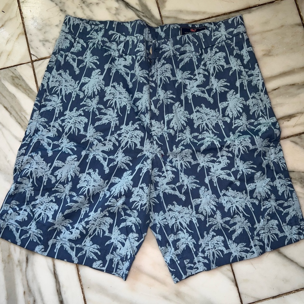 Vineyard Vines Mens Palm Tree Shorts. Breaker Short, Size 34.